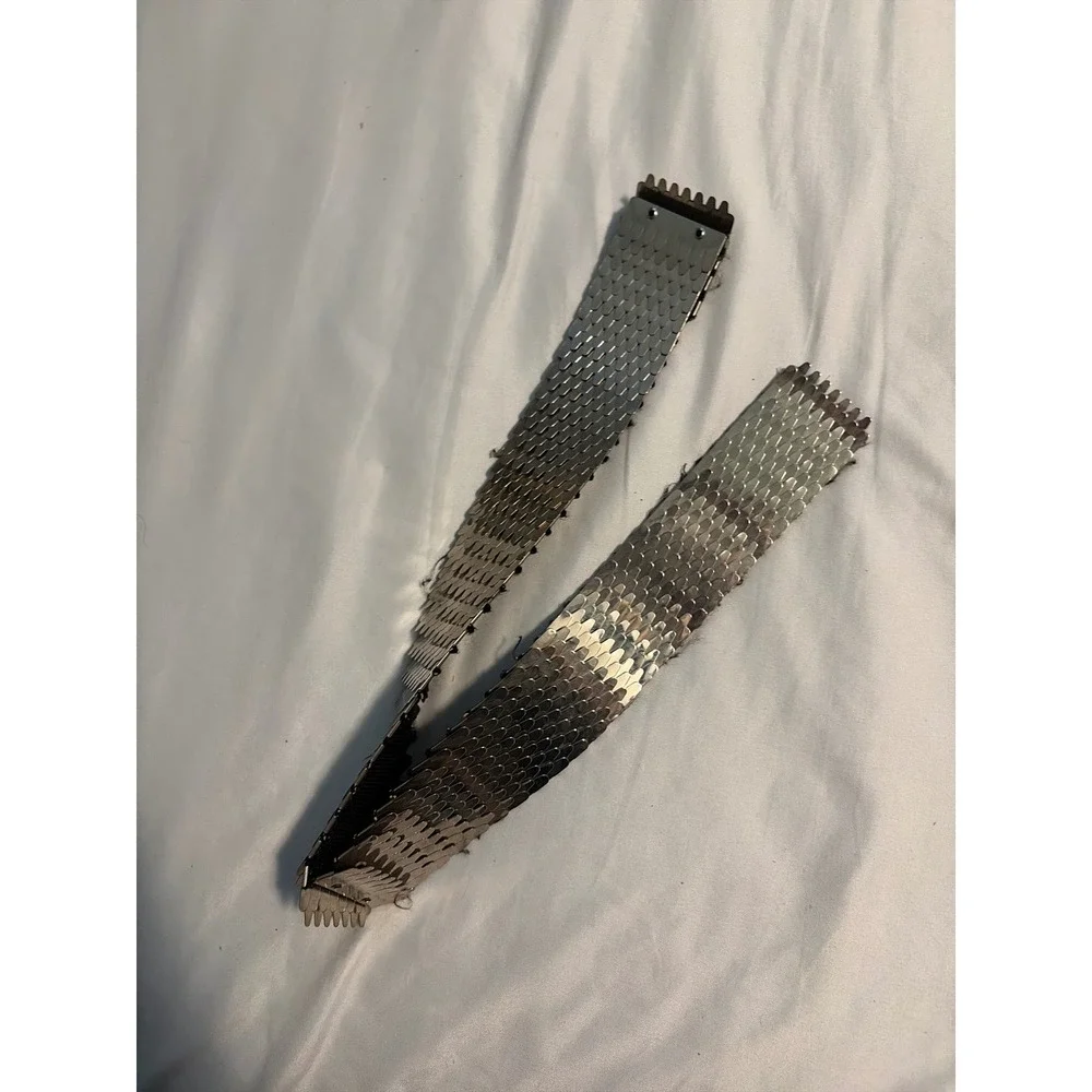 Vintage Metallic Scale Stretch Belt Silver Mermaid Disco Glam Cinch 25in